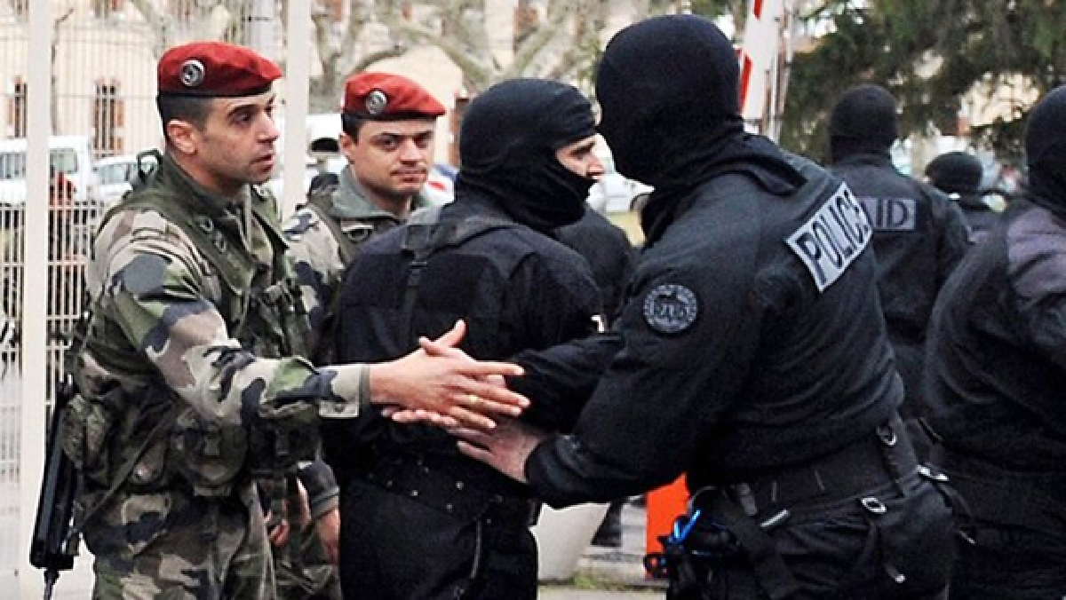 French police kill terrorist, end siege