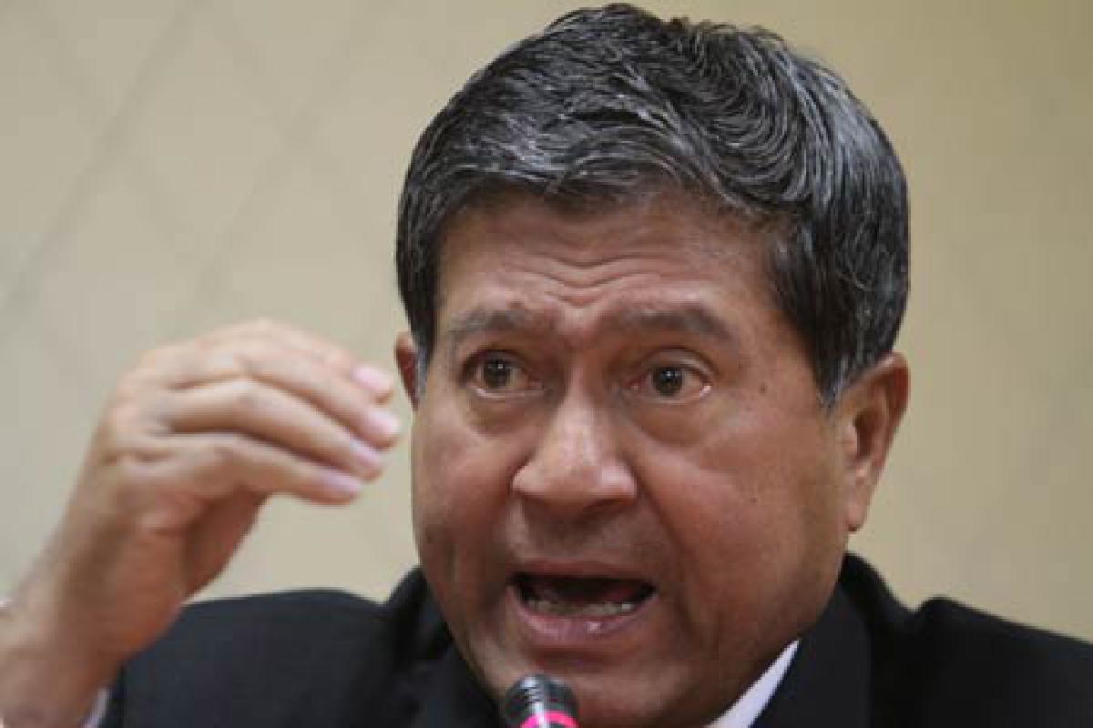 เฉลิมรับหนักใจพาทักษิณกลับบ้าน เฉลิมรับหนักใจพาทักษิณกลับบ้าน