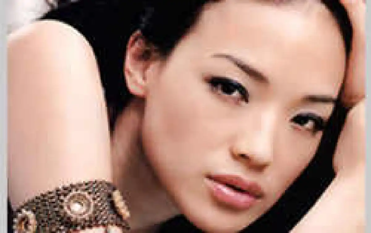 ซู ฉี เครียด!ถูกงัดรูปโป๊แฉผ่านเน็ต