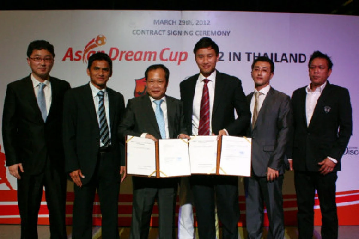 ปาร์คจีซองร่วมฟาดแข้งเอเชียนดรีมคัพ2012