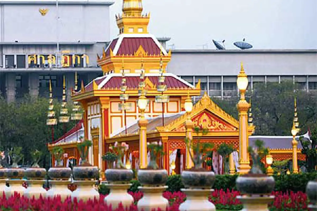 ส่งเสด็จเจ้าฟ้าเพชรรัตนฯ สู่สวรรคาลัย