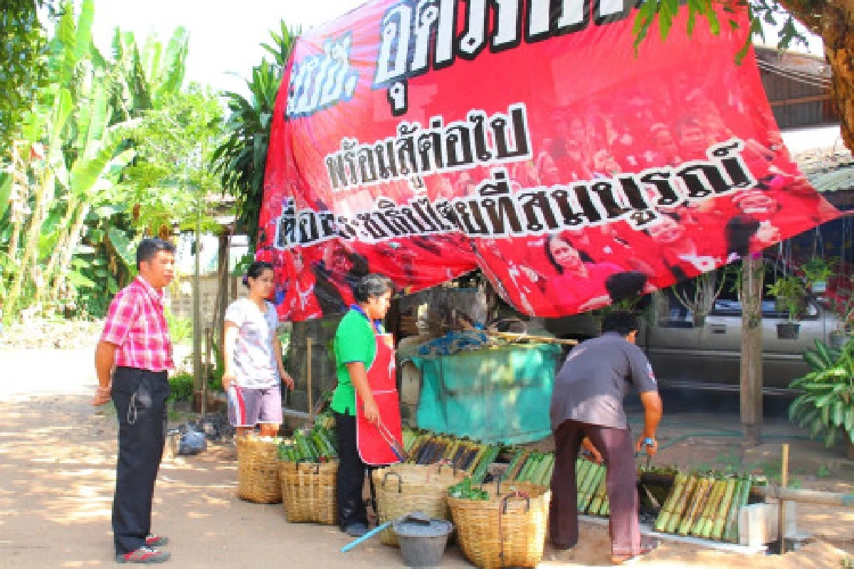 แดงเหนือคึกระดมของฝากมอบให้แม้ว
