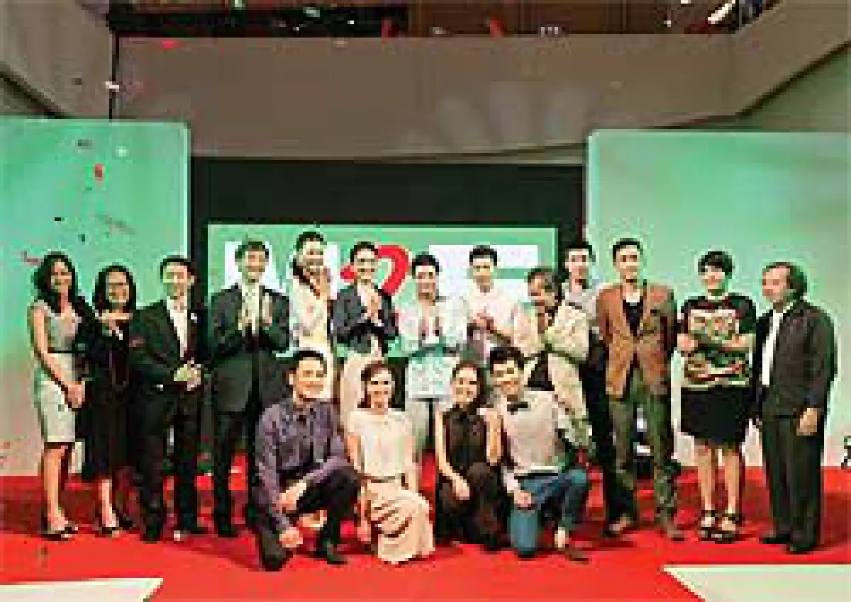 หนุ่ม-สาว M2F Smart Vote 2012