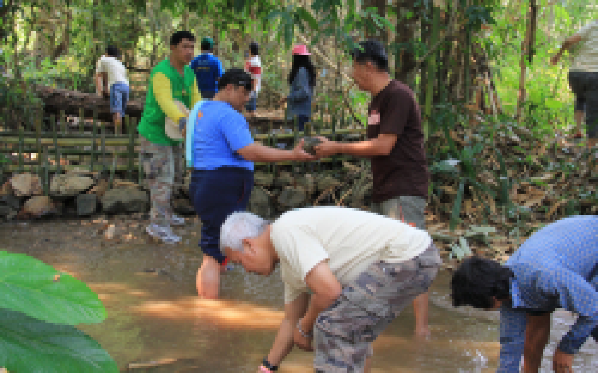 กาญจน์สร้างฝายชะลอน้ำถวายสมเด็จย่า