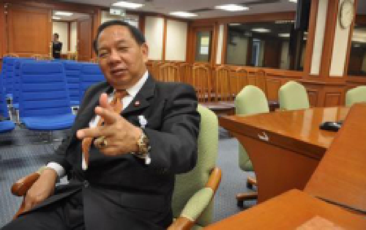 สามารถรับบรรยากาศไม่เอื้อให้ปรองดอง
