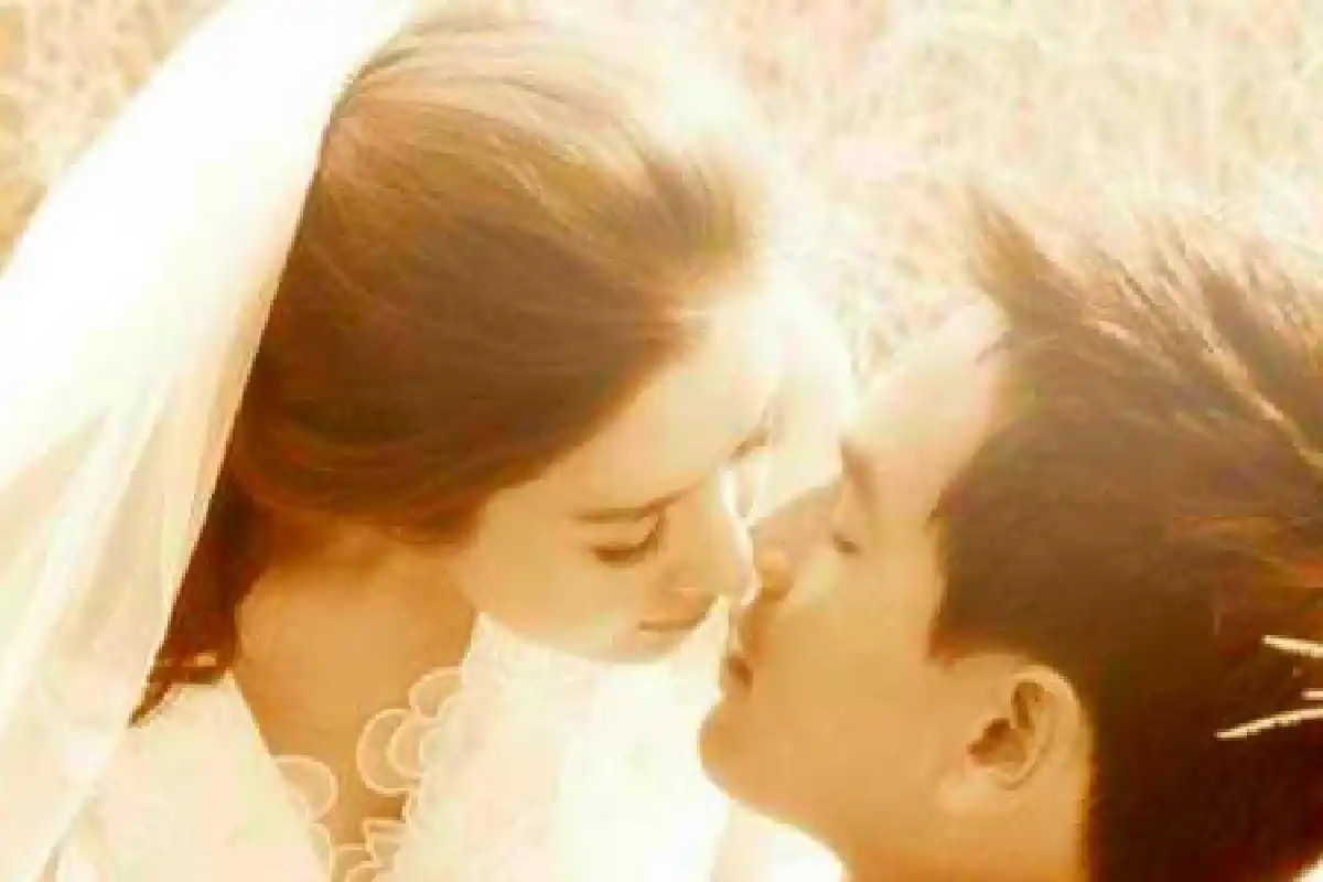 เปิดภาพพรีเวดดิ้งส์แอฟ-สงกรานต์