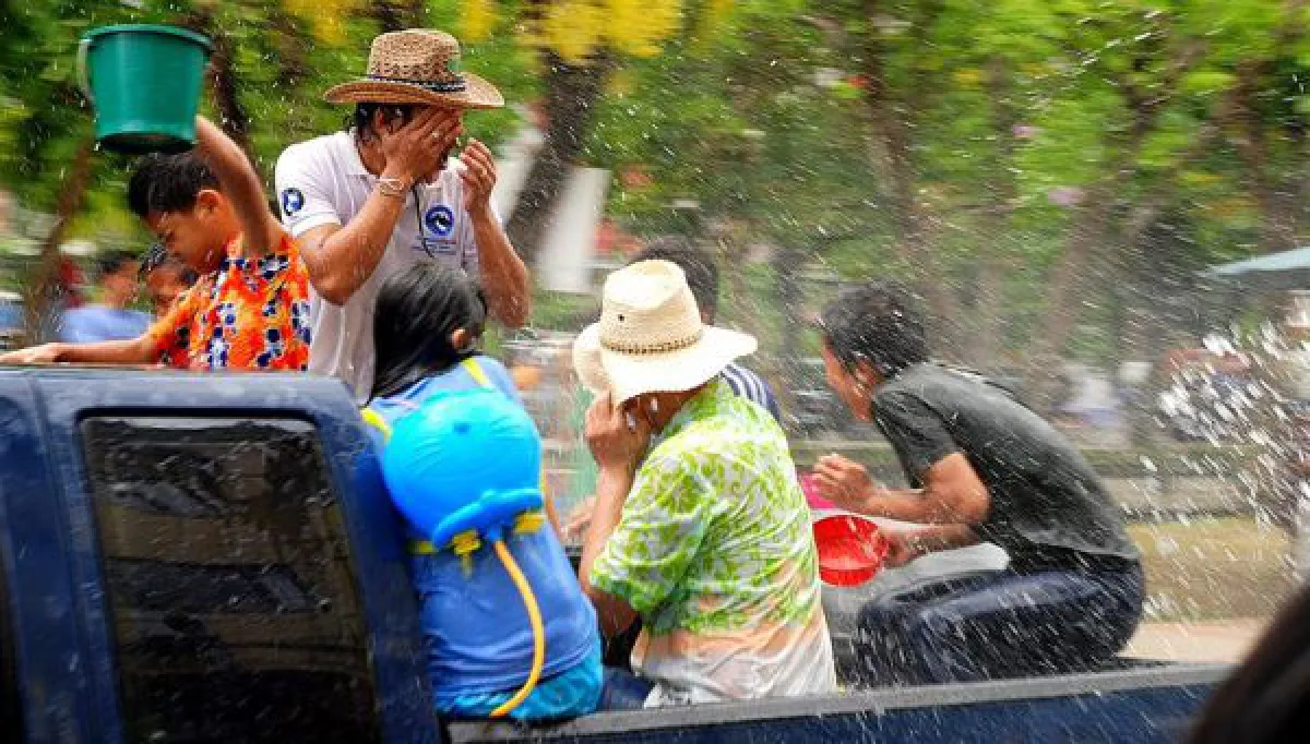 water fight