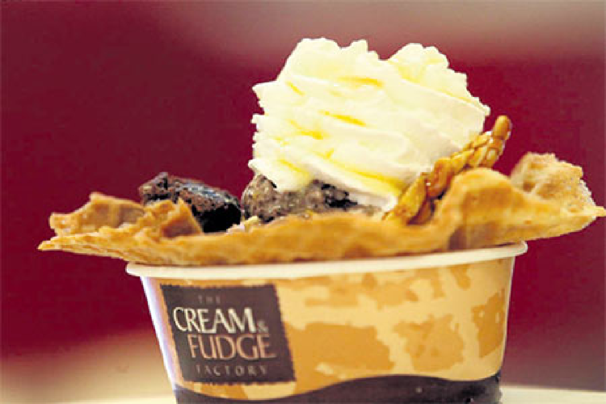 หวานเย็นไม่เหมือนใคร @ ‘เดอะ ครีม แอนด์ ฟัดจ์ แฟกตอรี’ หวานเย็นไม่เหมือนใคร @ ‘เดอะ ครีม แอนด์ ฟัดจ์ แฟกตอรี’