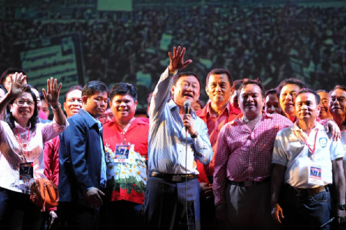 แม้วปราศรัยเขมรย้ำมั่นใจกลับไทยปีนี้