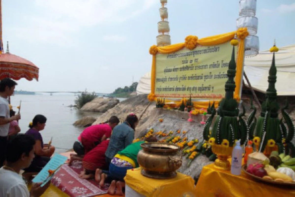 สงกรานต์วันสุดท้ายริมโขงยังคึกคัก