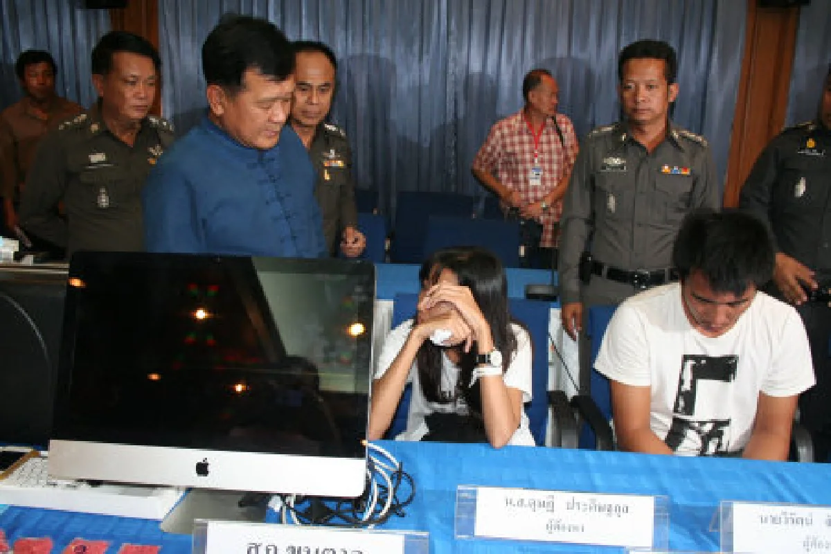 ตำรวจจับพยาบาลสาวค้ายาบ้า