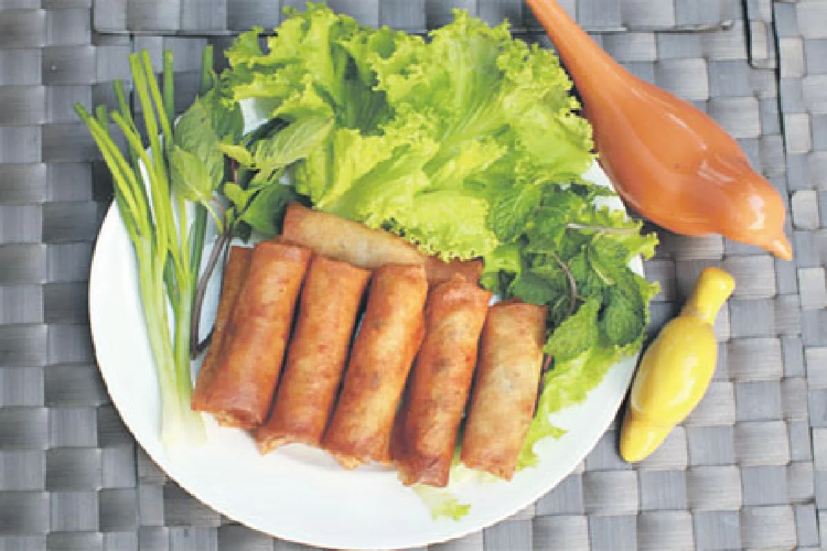 ‘เปาะเปี๊ยะทอด’ อิ่มอร่อยเพลิดเพลินยามบ่าย