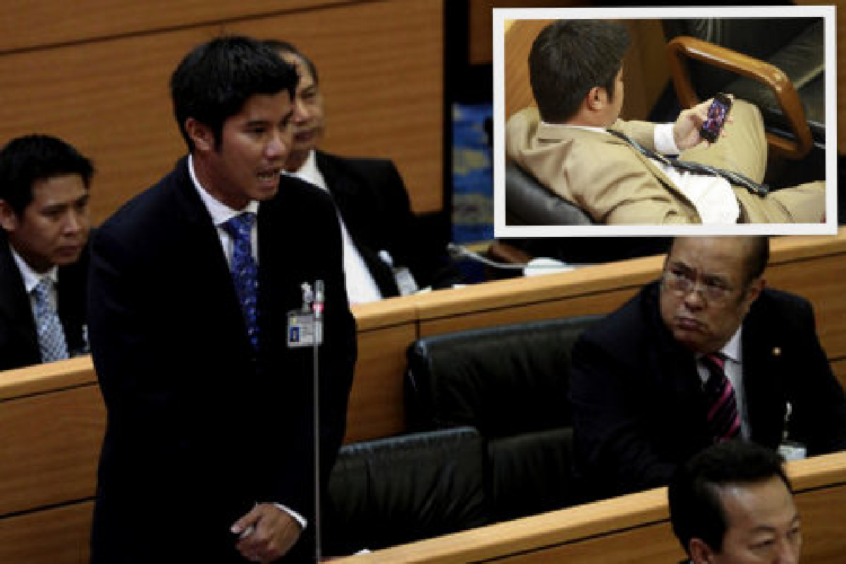 สส.เพื่อไทยไล่"ณัฏฐ์"ลาออก สส.เพื่อไทยไล่"ณัฏฐ์"ลาออก