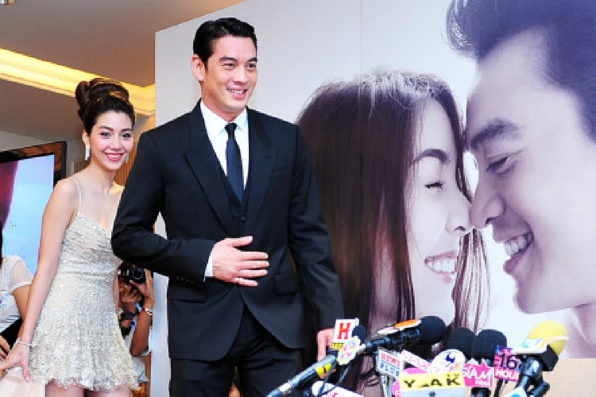 ชาคริต-วุ้นเส้นวิวาห์ชื่นมื่น