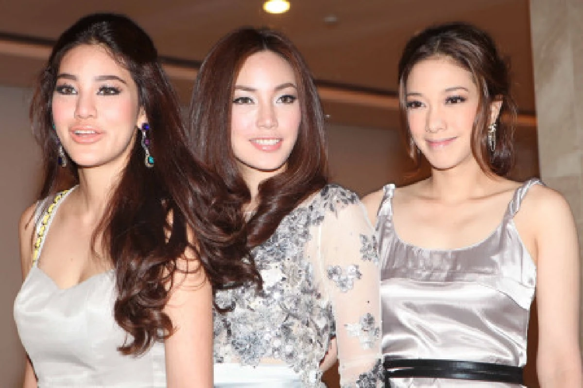 ชาคริต-วุ้นเส้นวิวาห์ชื่นมื่น