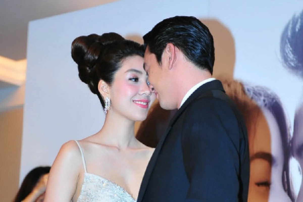 ชาคริต-วุ้นเส้นวิวาห์ชื่นมื่น