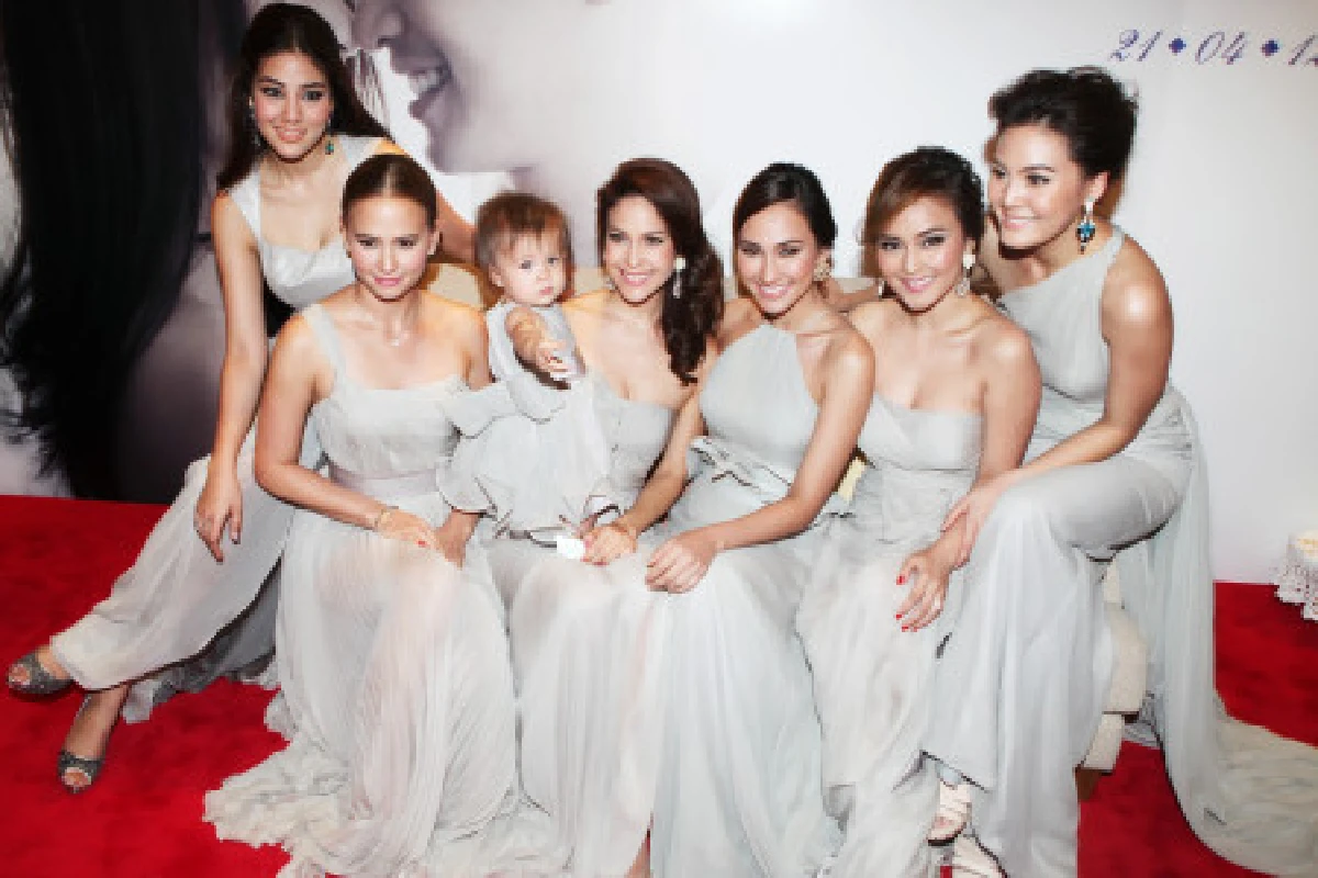 ชาคริต-วุ้นเส้นวิวาห์ชื่นมื่น