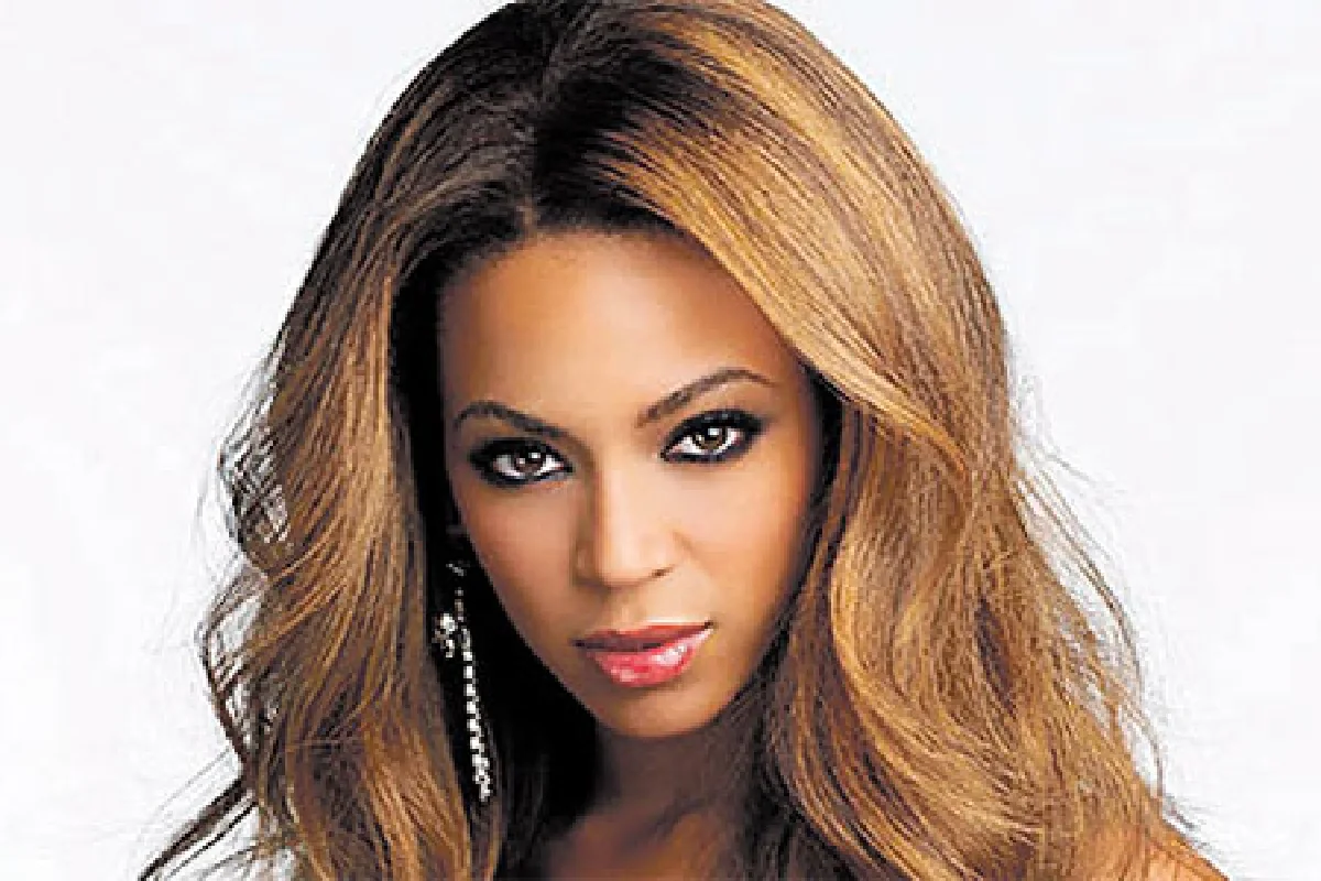 ขวัญใจไมโครโฟน แอน ณัฎฐ์ณัชชา นำเจริญสมบัติ