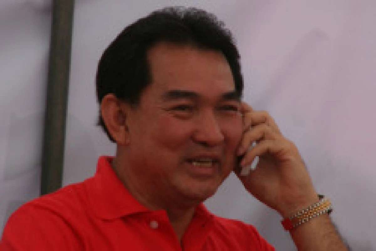 111เตรียมไปจีนปัดพบทักษิณ