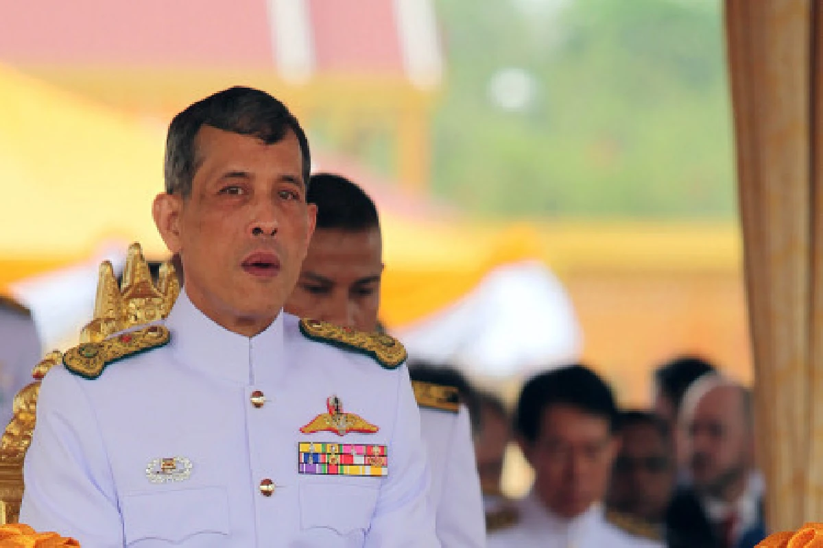 สมเด็จพระบรมฯเสด็จงานพระราชพิธีพืชมงคล