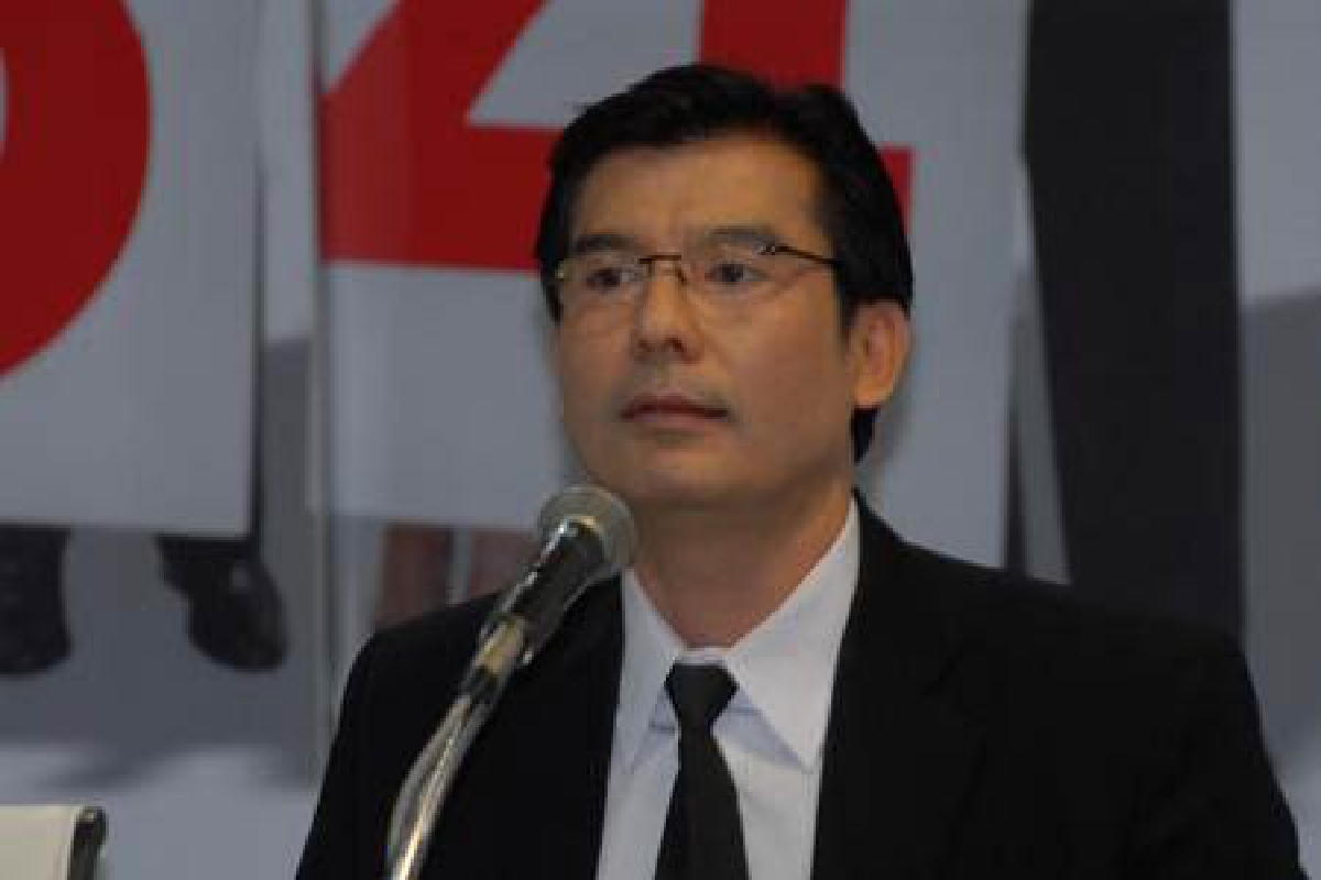 พท.ปัดถ่วงปรับครม.-หนีซักฟอก พท.ปัดถ่วงปรับครม.-หนีซักฟอก