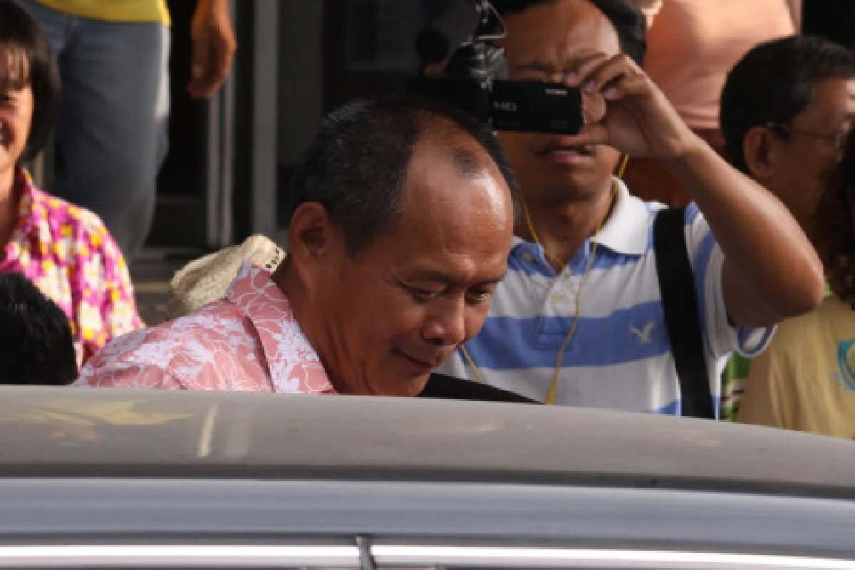 ตร.ปล่อยการุณหลังสอบ-แจ้งข้อหาเสร็จ