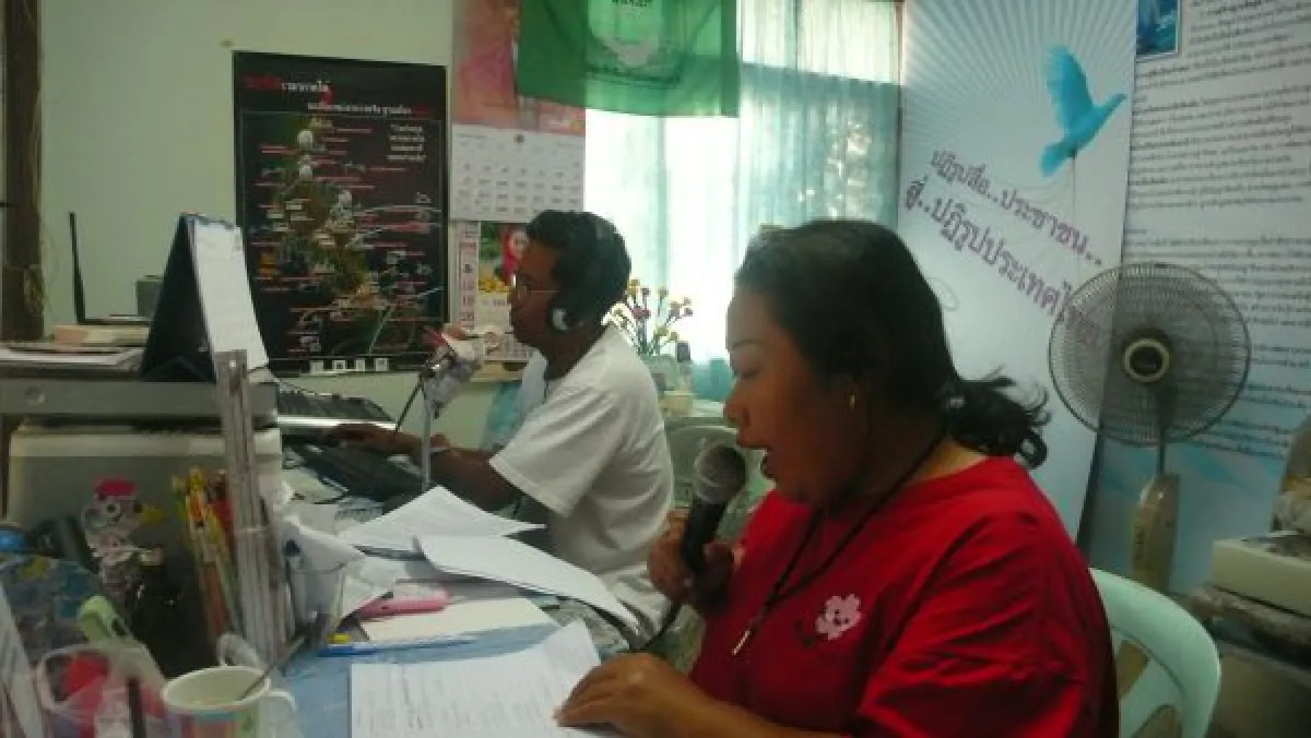 Green light for 7,000 community radio stations