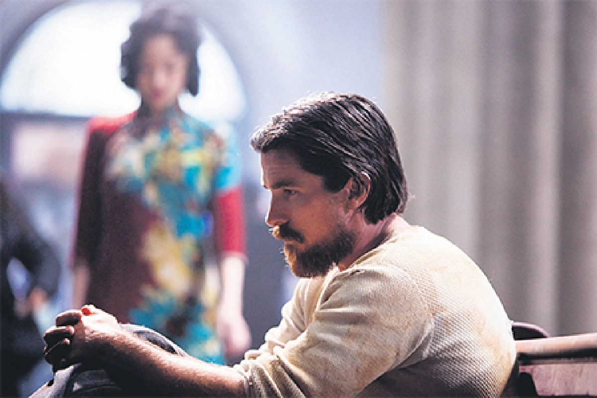 ดอกไม้ปลายปืน