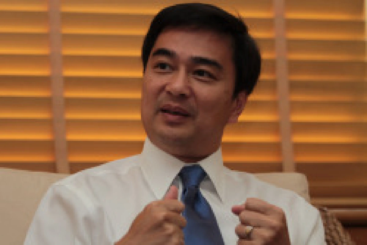 ปชป.เล็งปรับครม.เงาเกาะติดกระจายงบ
