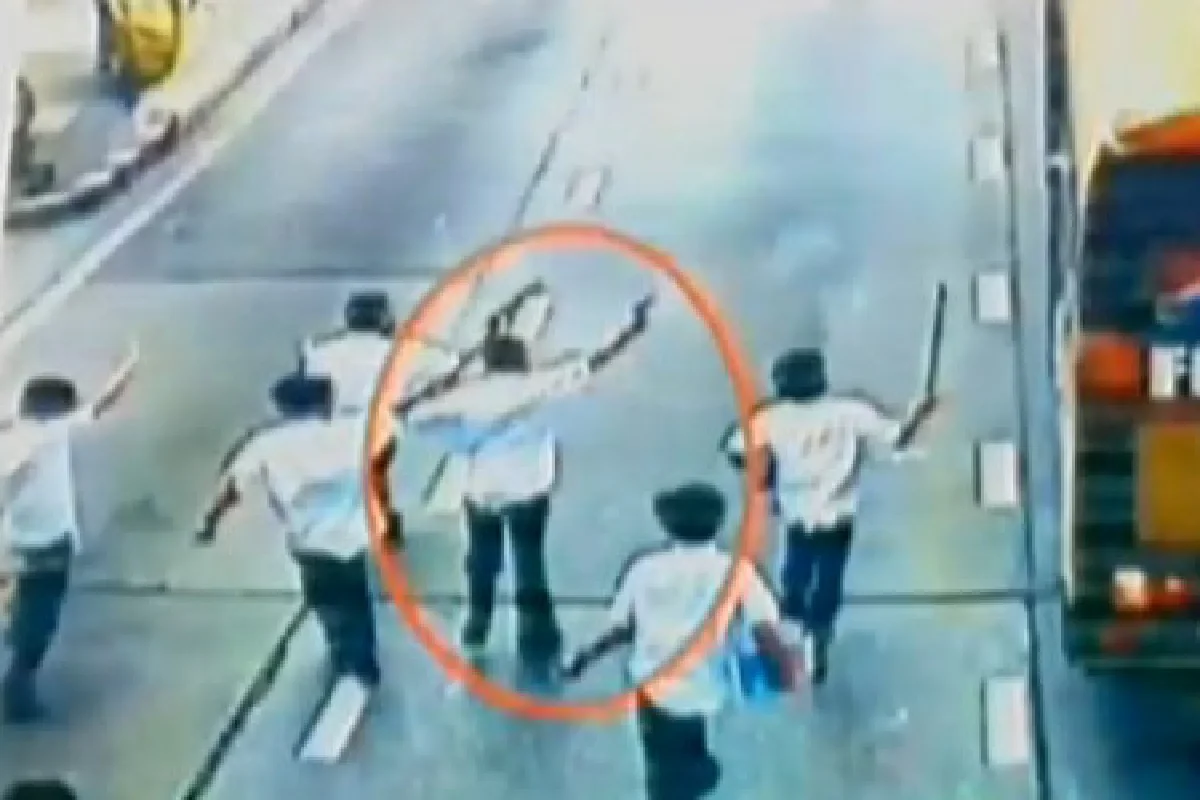 รวบ3นร.อาชีวะยิงรถเมล์โดนหนุ่มแบงก์เจ็บ