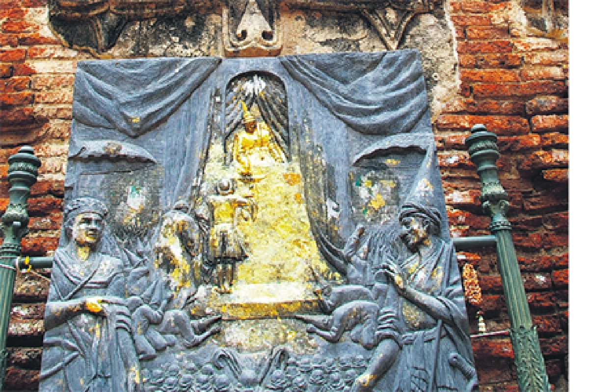 ลพบุรี เมืองผ่านที่เต็มไปด้วยรอยอดีต