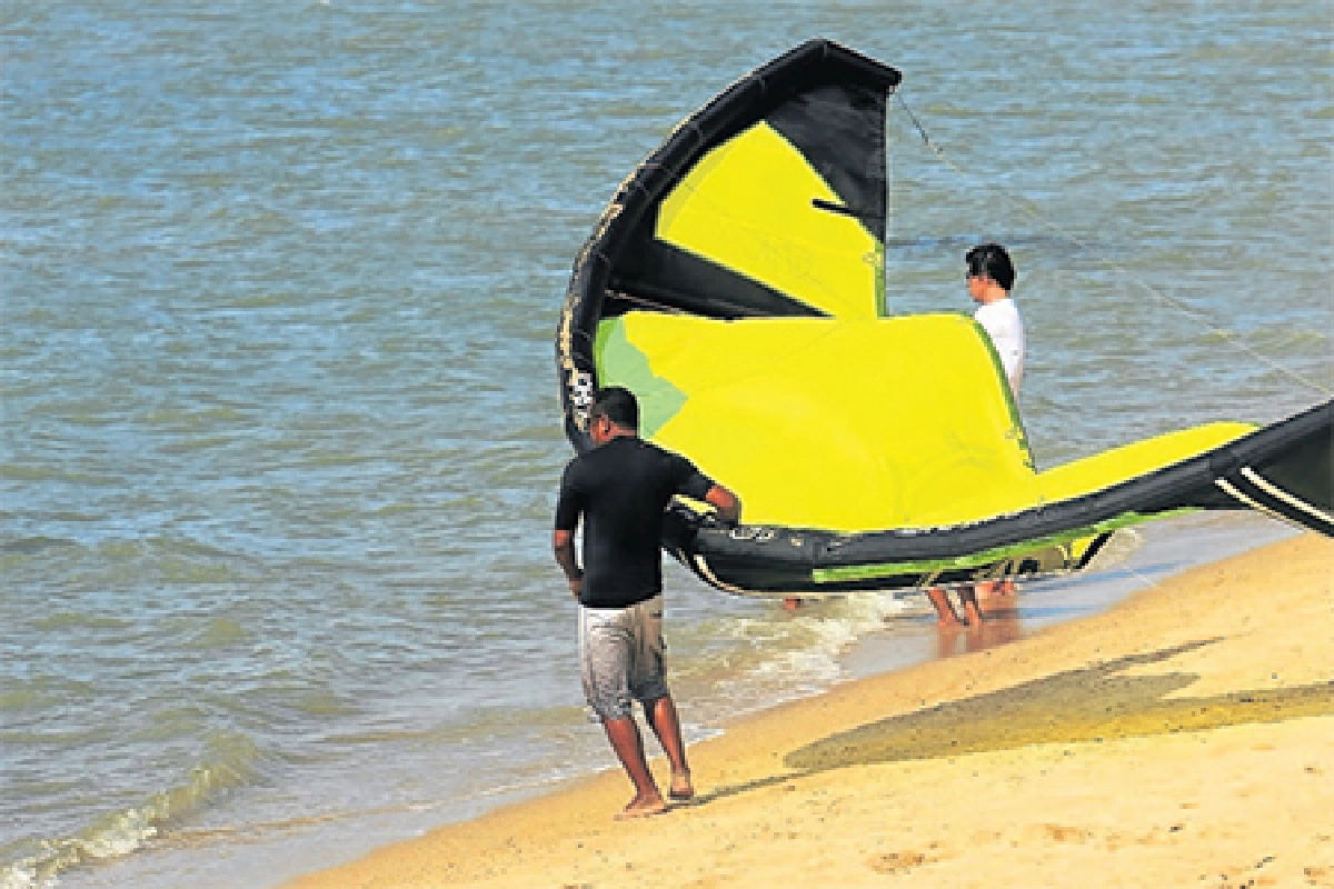 นักโต้ลม สุชาติ สมาบุตร