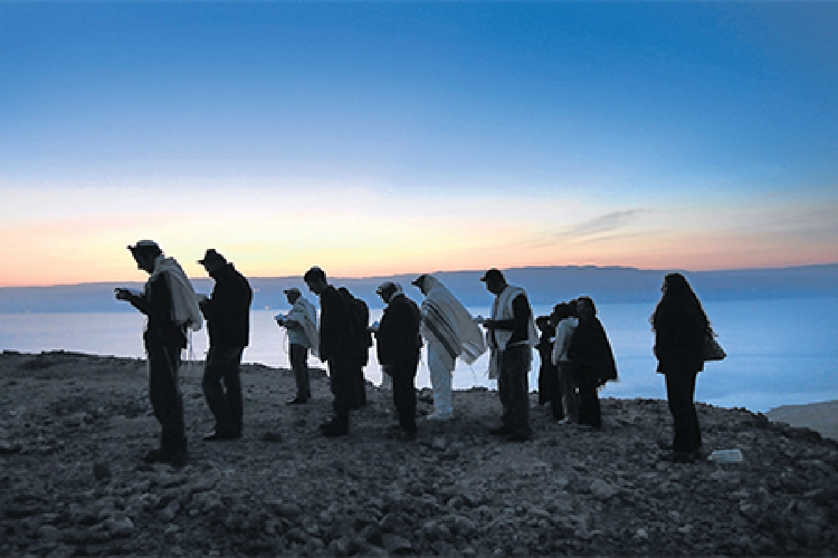 สวดชาตินี้ ดีกว่ารอชาติหน้า