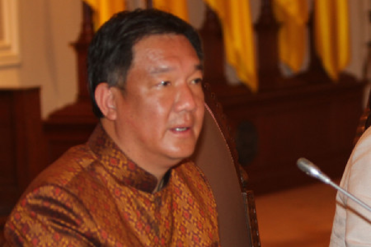 กิตติรัตน์นั่งประธานกมธ.พิจารณางบ56 กิตติรัตน์นั่งประธานกมธ.พิจารณางบ56