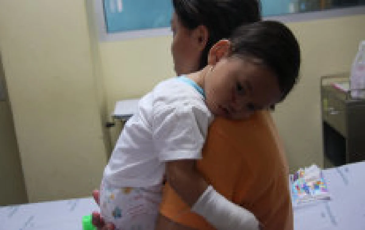 มือปืนโหดยิงผญบ.ดับหลานเจ็บ