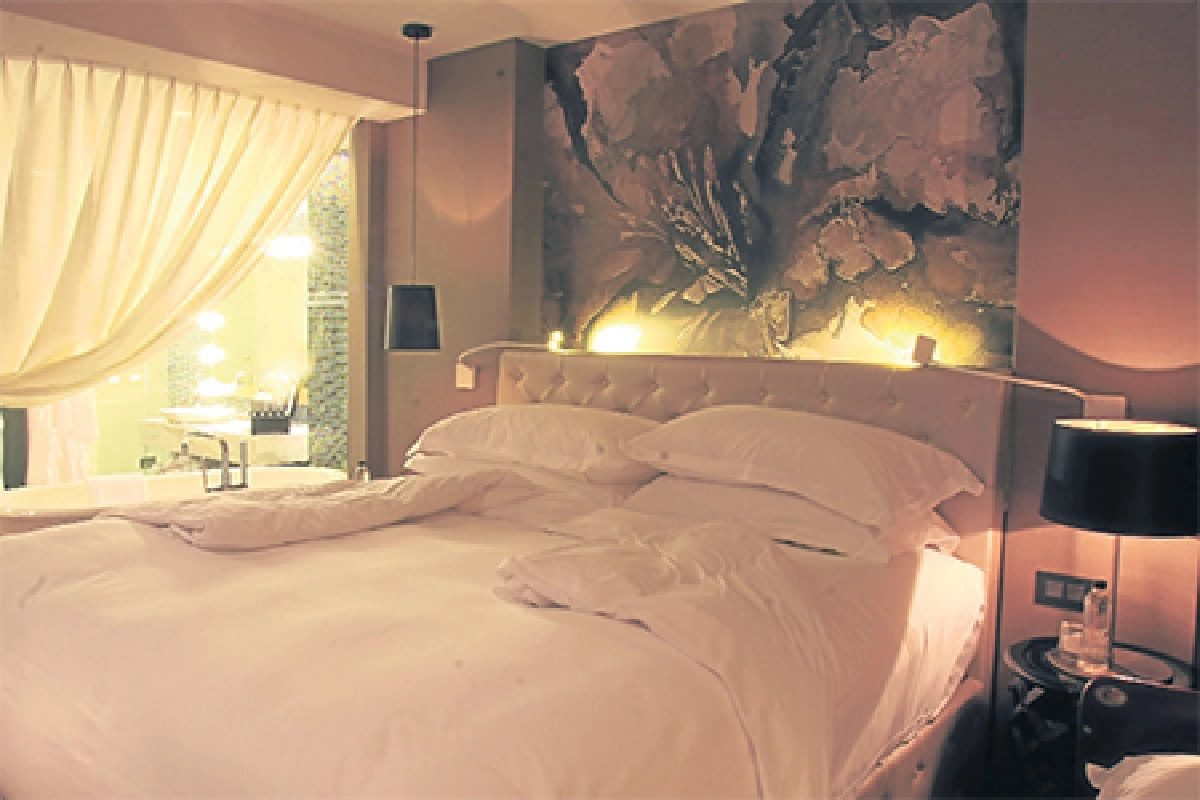 นอนจำศิลป์ Hotel de l’Opera Hanoi