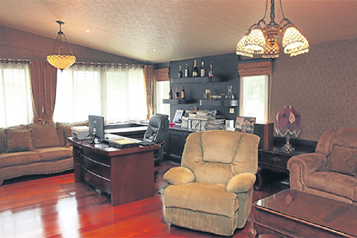 สินีนารถ เองตระกูล บ้านอบอุ่นของครอบครัวเองตระกูล