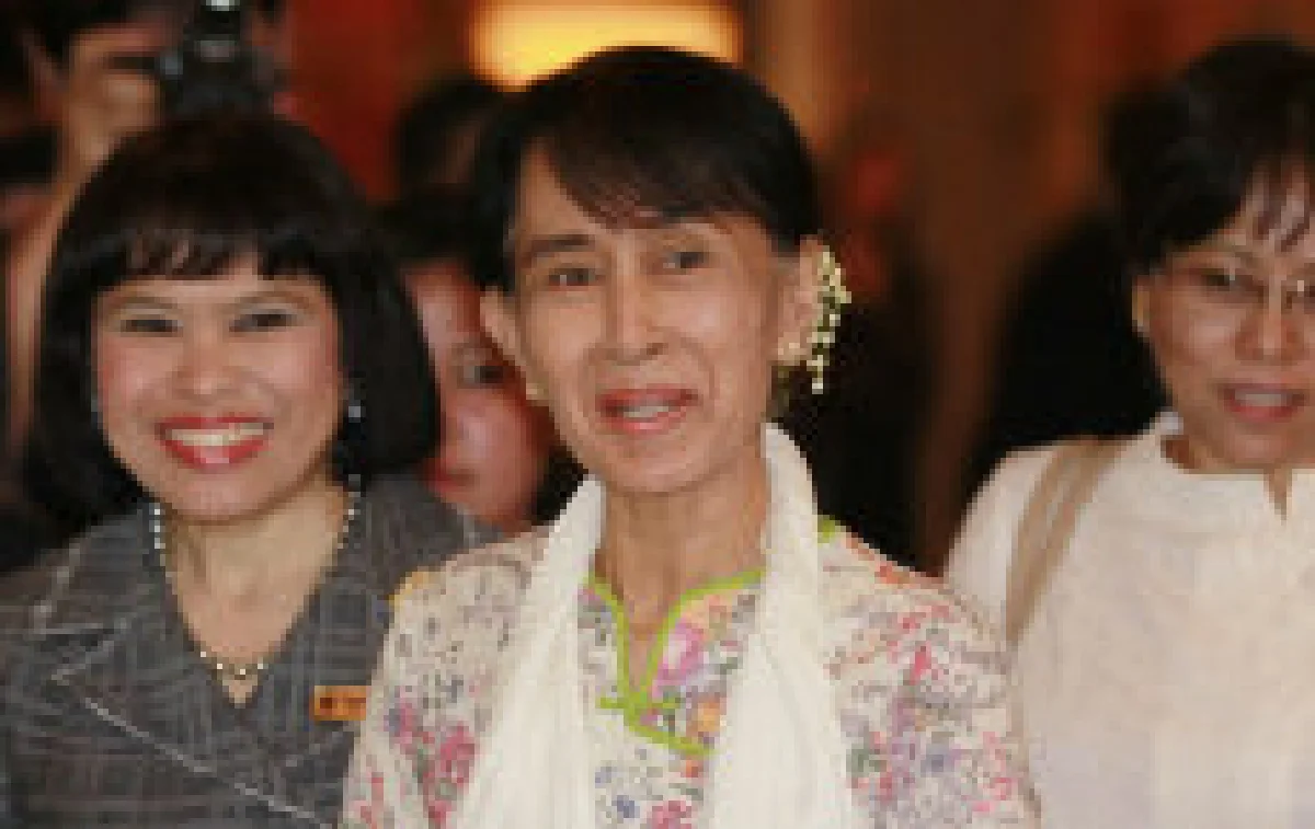 ซูจีพอใจเยือนไทยเตรียมไปยุโรปต่อก.ค.นี้