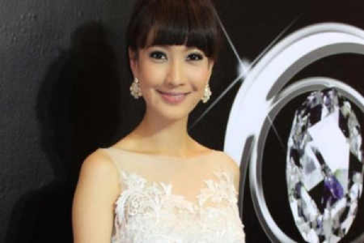 แต้วบอกไม่รู้ผู้ใหญ่ดันลงมัจจุราชสีน้ำผึ้ง แต้วบอกไม่รู้ผู้ใหญ่ดันลงมัจจุราชสีน้ำผึ้ง
