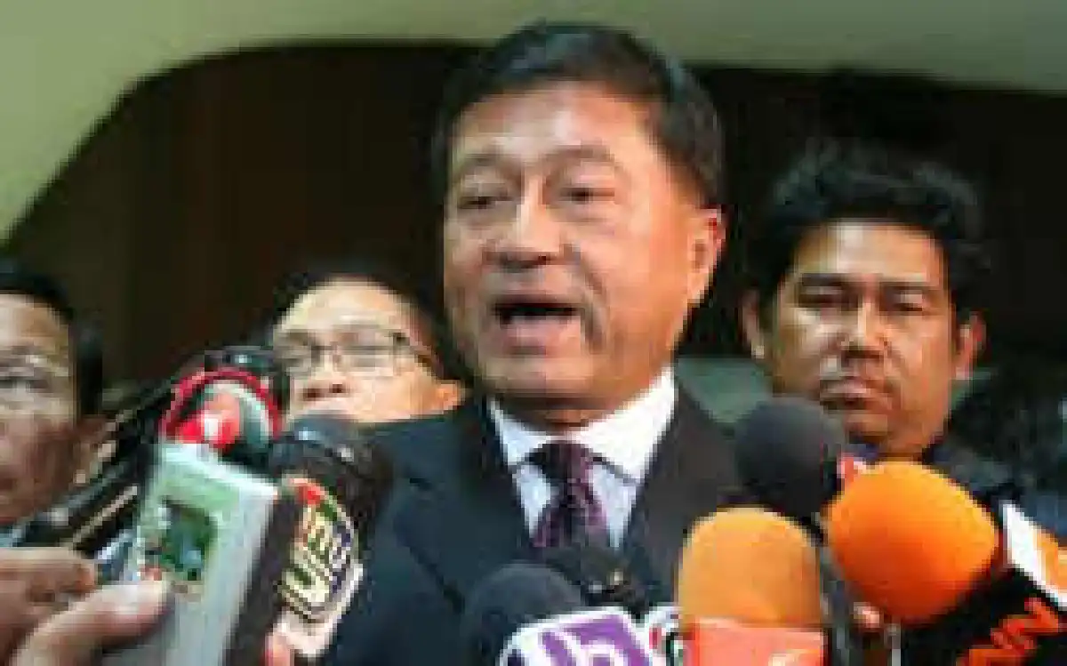 เฉลิมแนะเลื่อนลงมติรธน.วาระ3