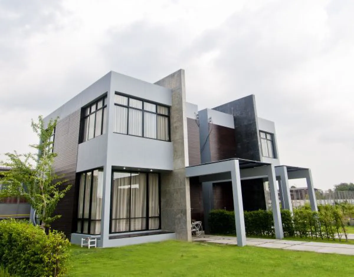 Property development vs. construction