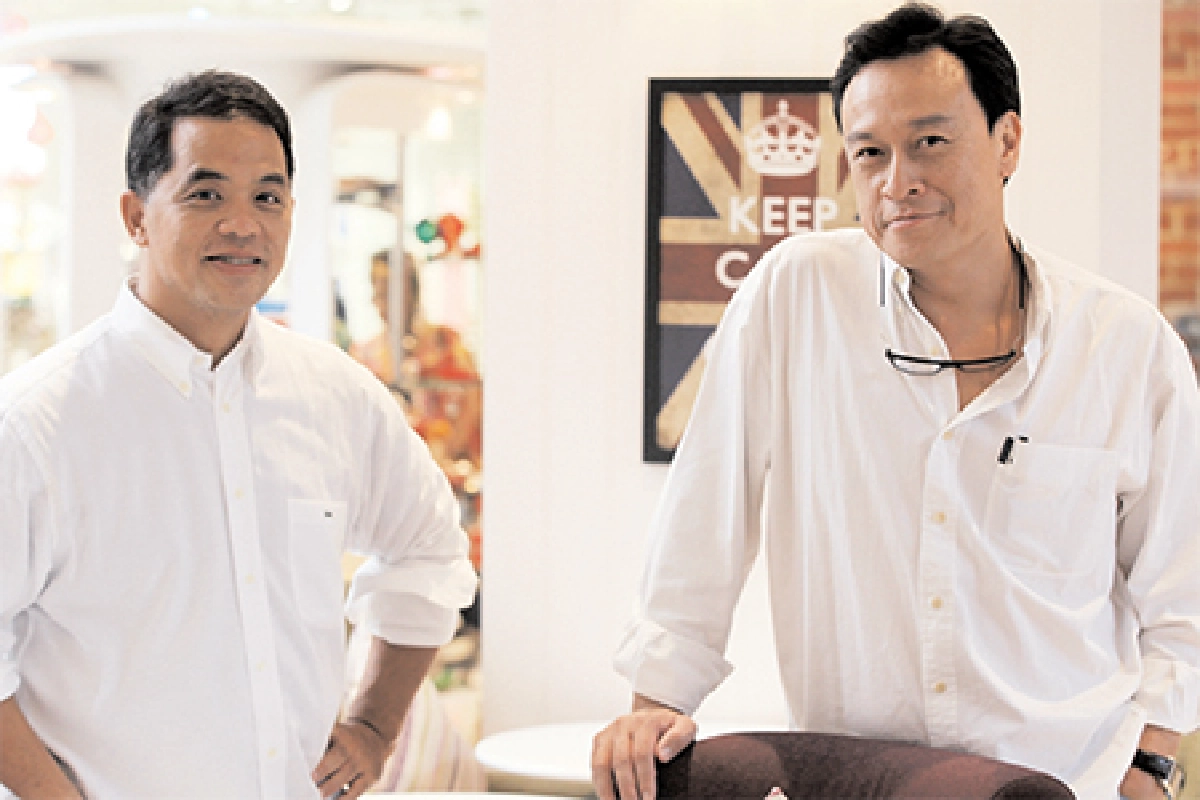 Together ‘เบิร์ดกะฮาร์ท’ เพลงรักที่ยังไม่ลืม