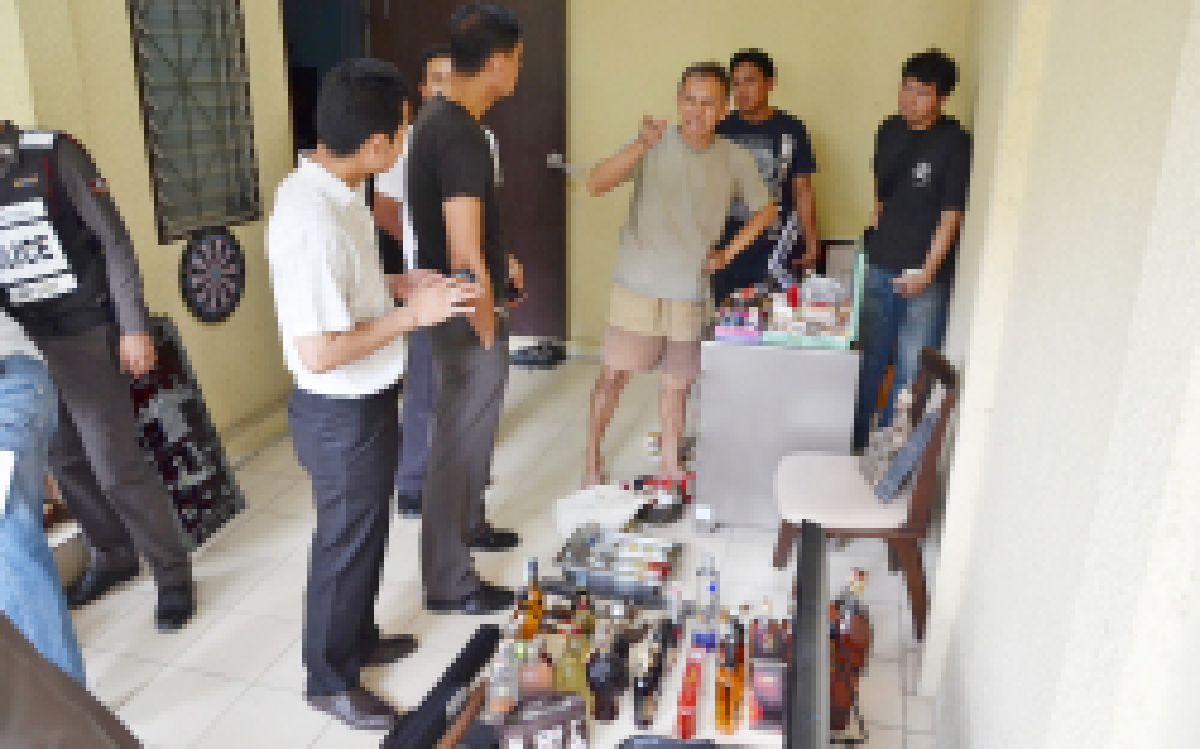 ค้นบ้านโจรย่องเบายึดของกลางเพียบ