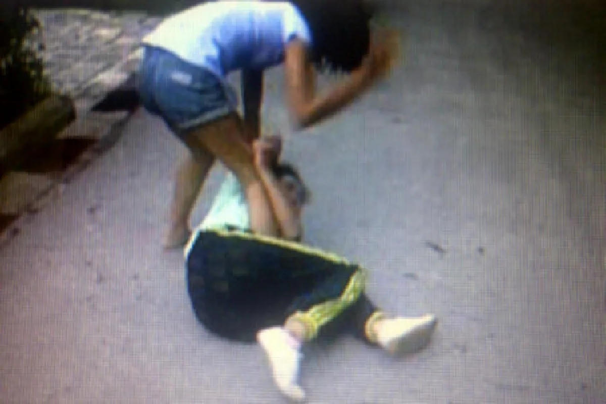 ลำปางฉาวคลิปภาพสาวคอซองตีกัน