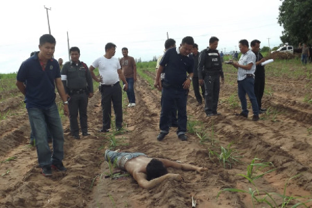 วิสามัญคนร้ายหนีคดีหลังยิงสู้ตร.