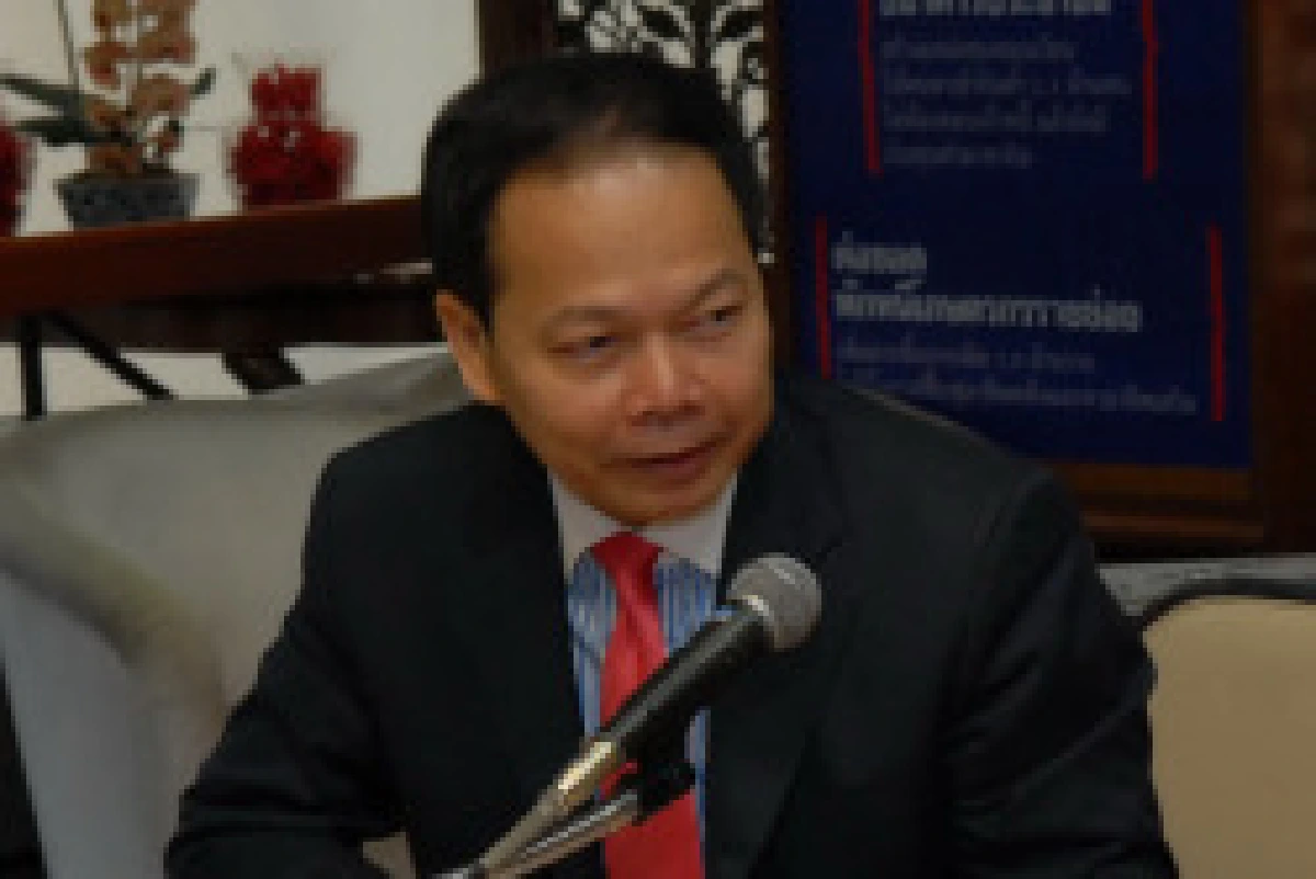 นพดลเผยแม้วขำกลิ้งข่าวทาบสุเทพ