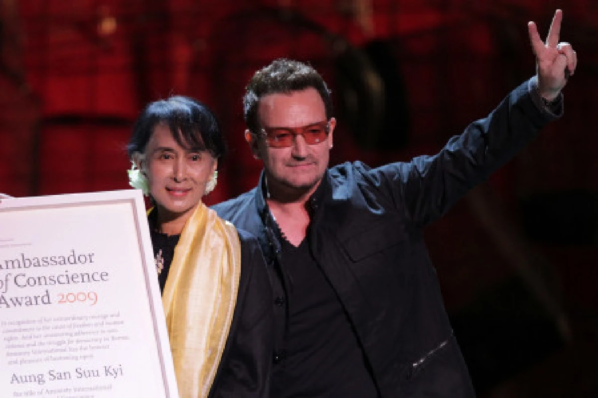 เส้นทางสันติภาพที่ไม่โดดเดี่ยวของ"ซูจี"