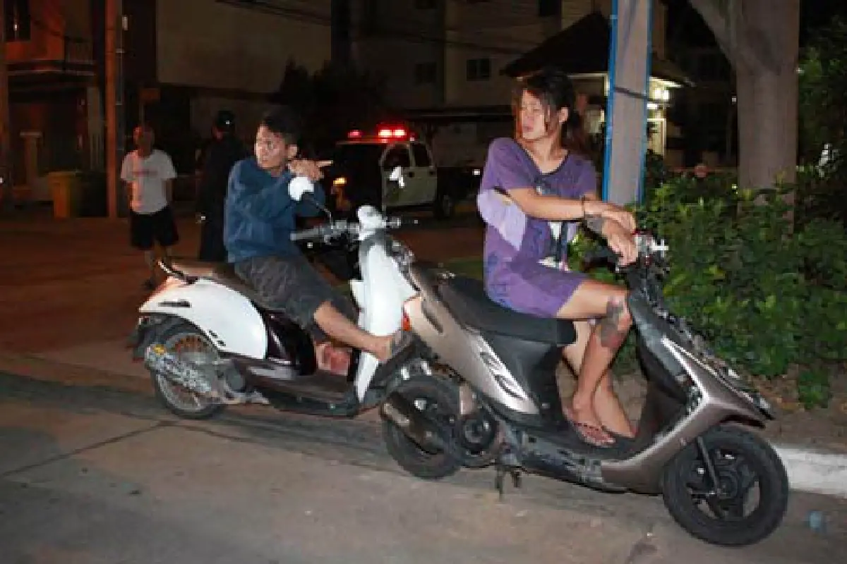 รวบสองผัวเมียขโมยจยย.แลกยาไอซ์