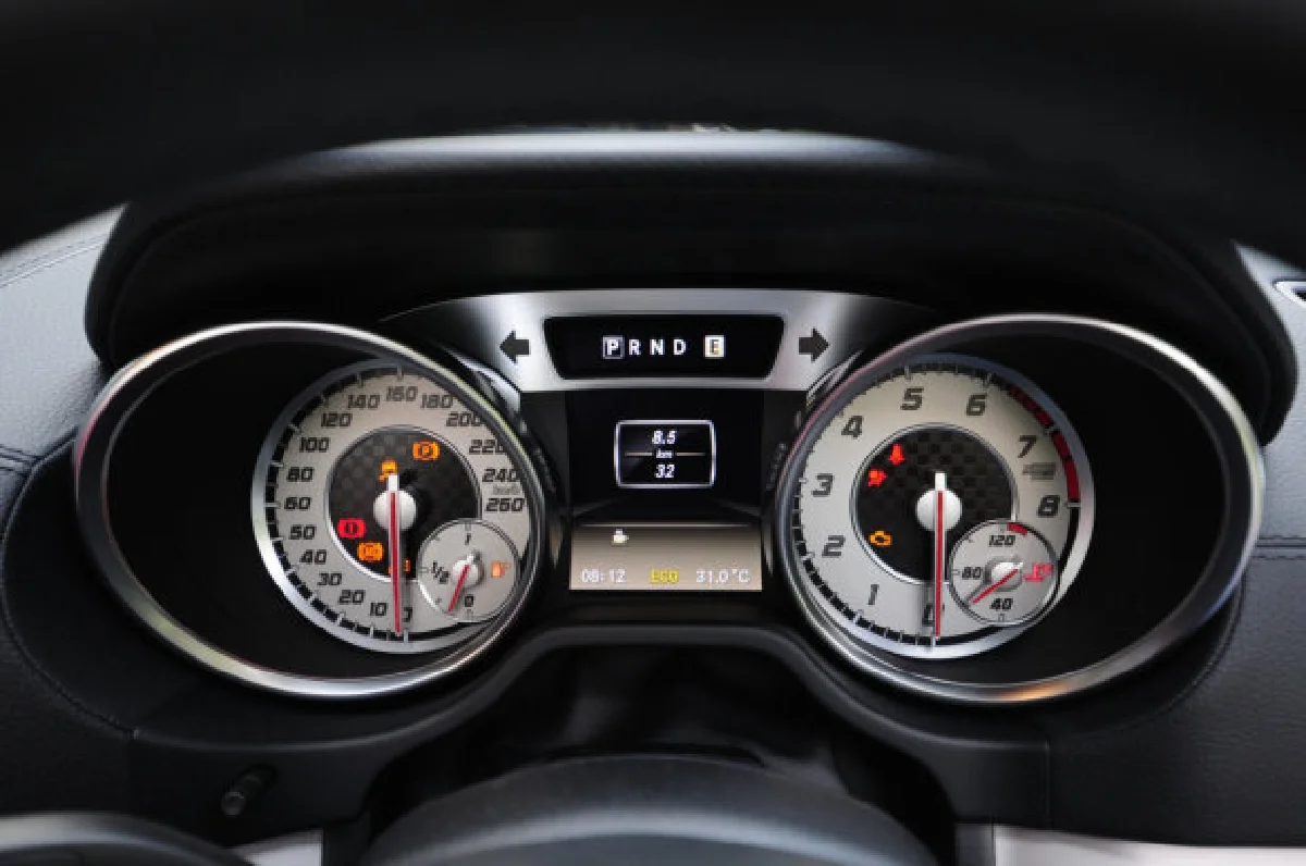 มาแล้ว!เมอร์เซเดส-เบนซ์SL500