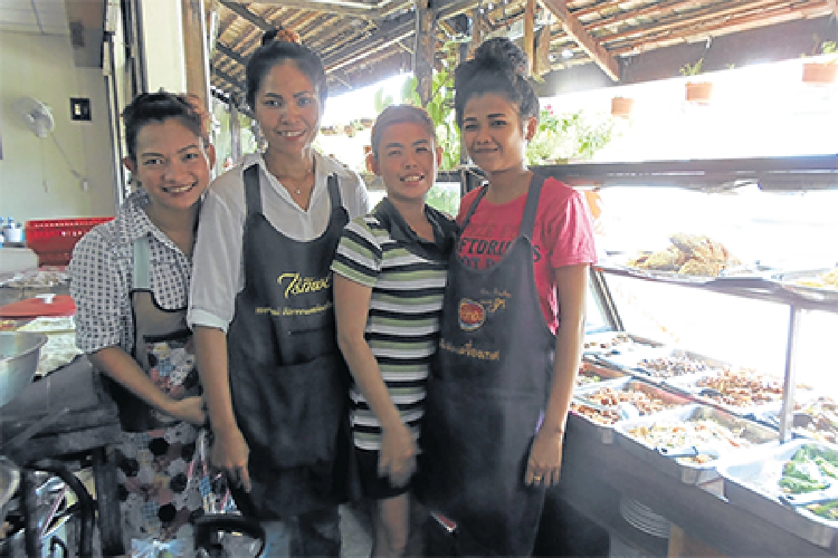 ชิมร้านครัวเมืองลุง ที่ภูเก็ต